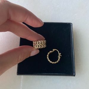 Small gold plated hoop earrings with clasp closure. In like new condition.